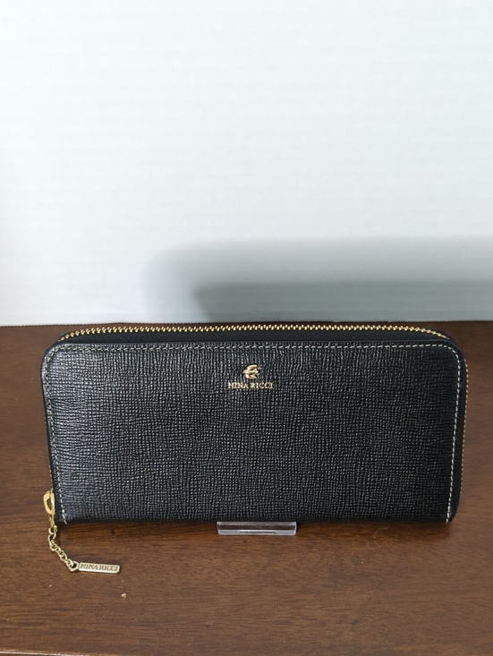 Nina Ricci Handbags - Nina Ricci Leather Zippy Wallet